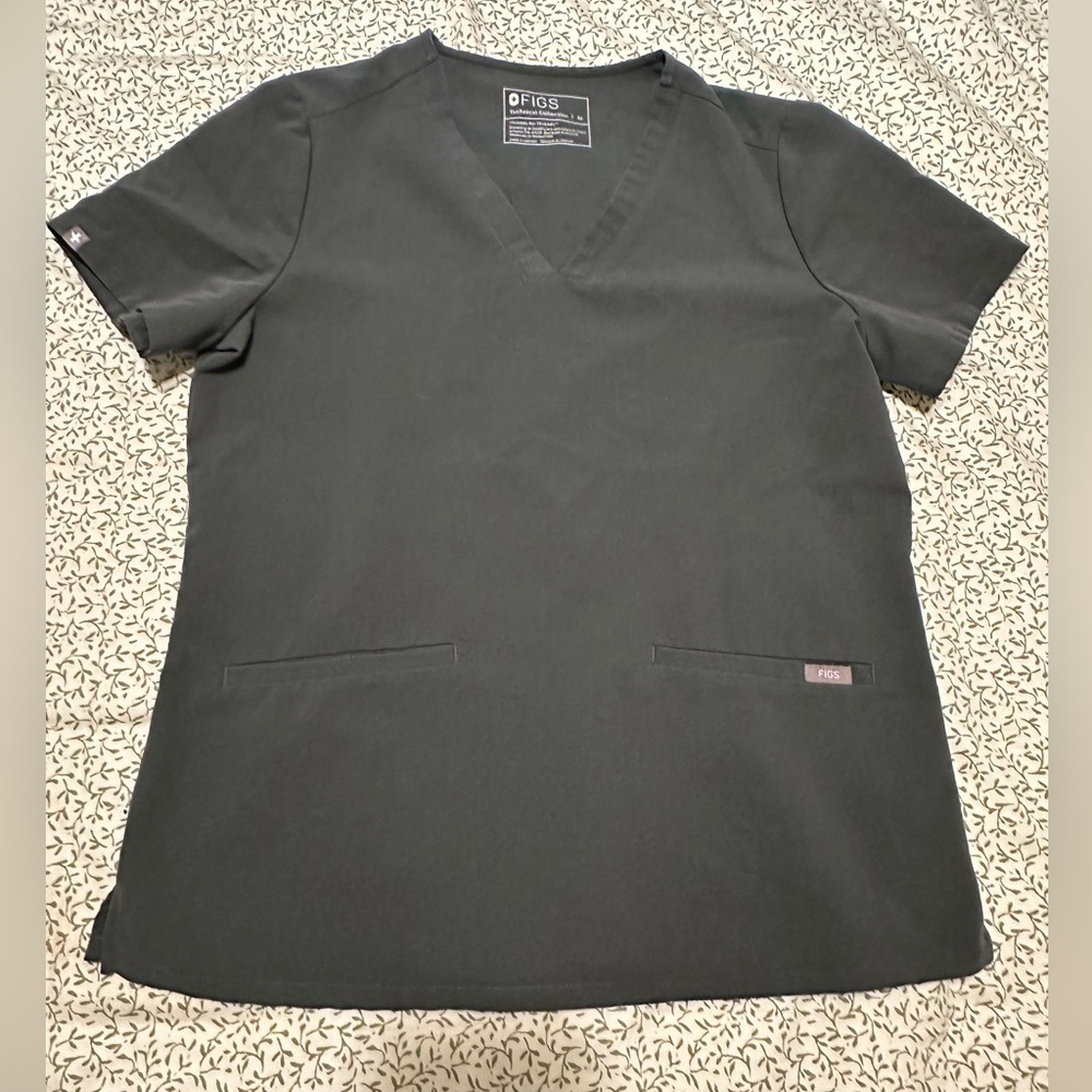 Figs Casma Black Scrub Top